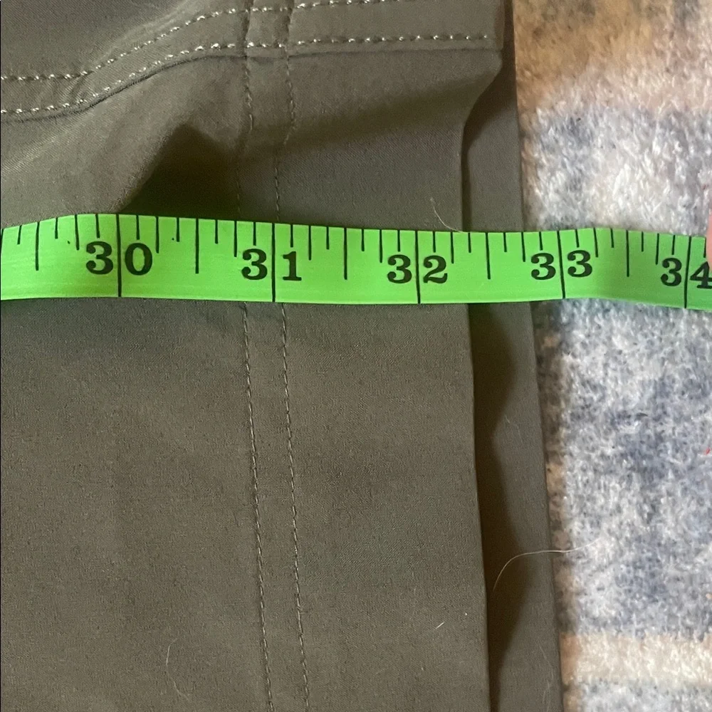 Athleta Women's Olive Green Pencil Skirt - Picture 4 of 9